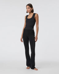 Vuori AllTheFeels™ Slim Flare - Short