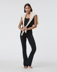 Vuori AllTheFeels™ Slim Flare - Short